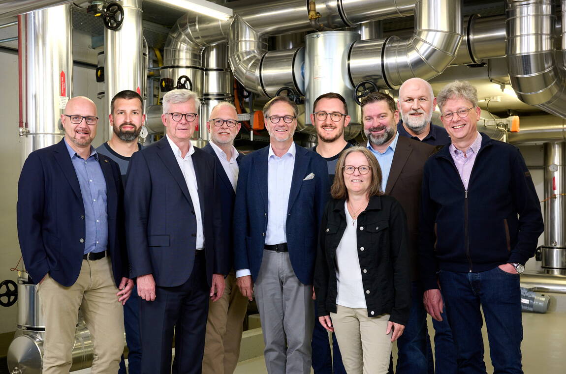 evs_team.jpg evs_team.jpg